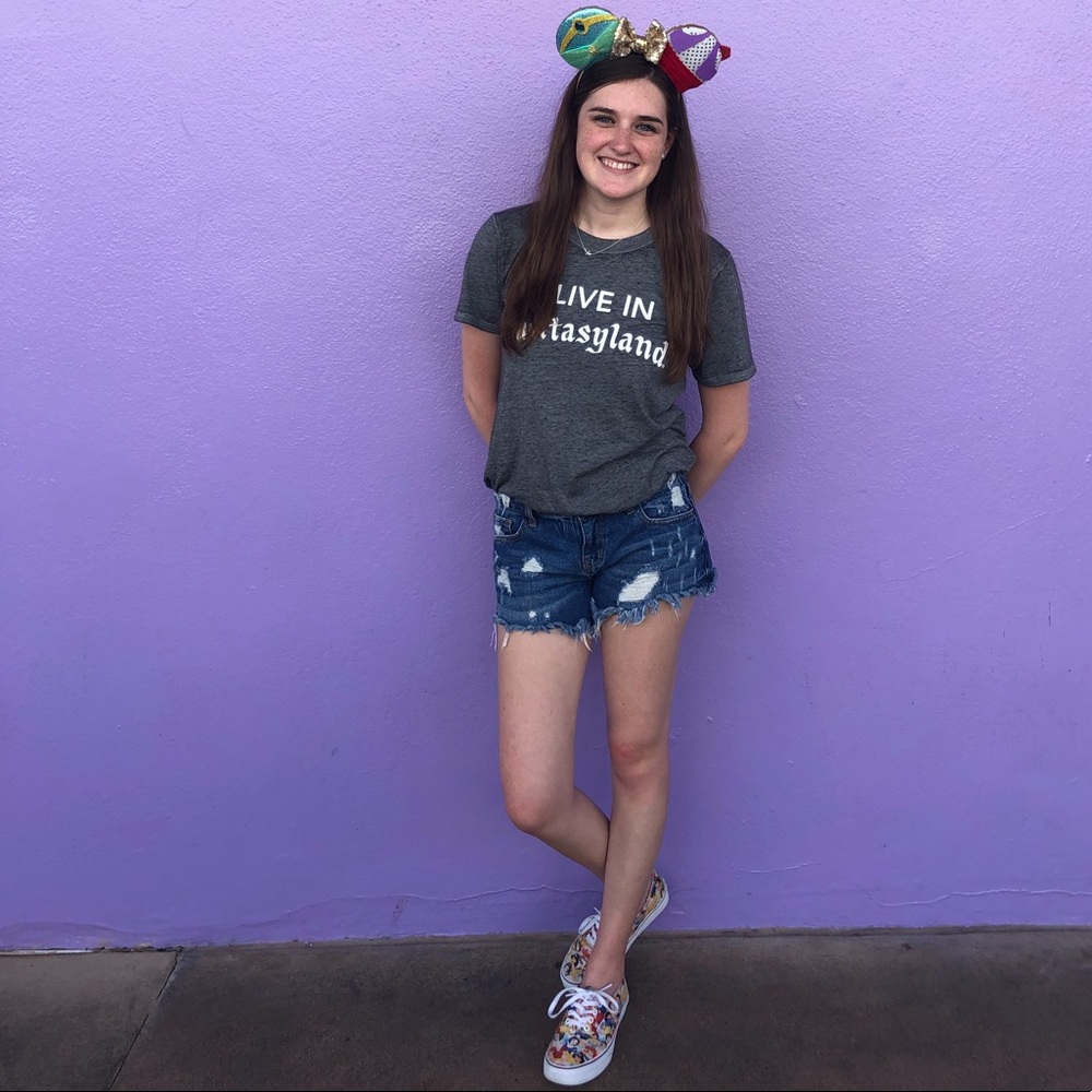 Meet your Posher, Elizabeth